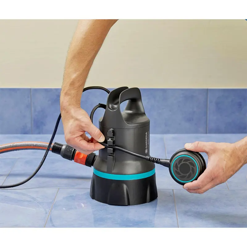 bomba-submersivel-gardena-9000-300w-preta-9030-20-sumtek