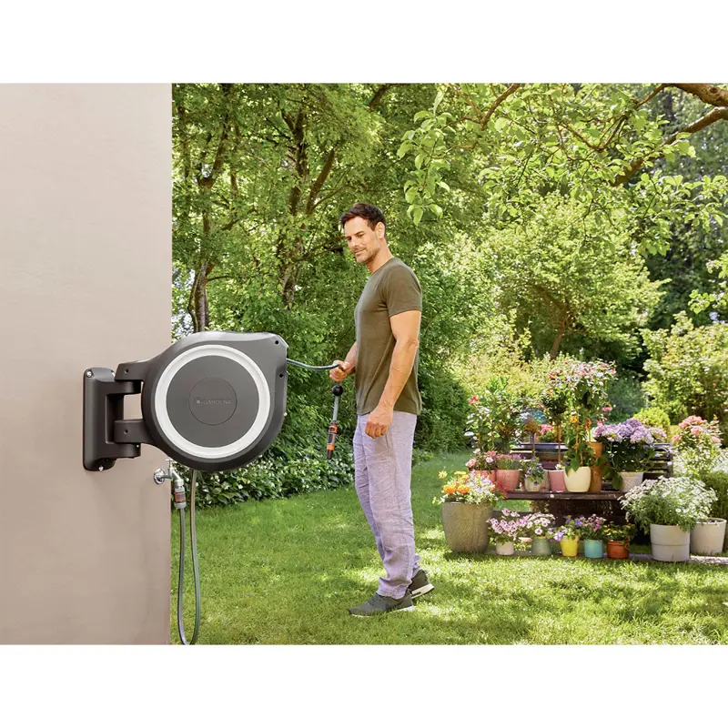 enrolador-de-mangueira-automatico-gardena-l-30m-cinzento-18627-20-sumtek
