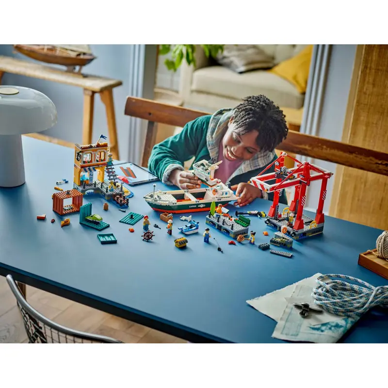 lego-city-porto-maritimo-com-navio-de-carga-60422-sumtek