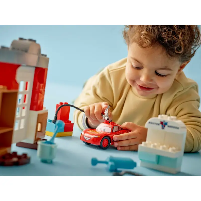 lego-duplo-visita-do-mcqueen-a-garagem-do-doc-10456-sumtek