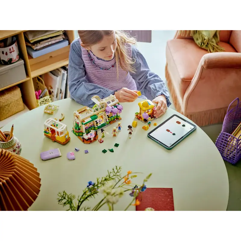 lego-friends-cafe-das-plantas-e-loja-de-flores-42671-sumtek