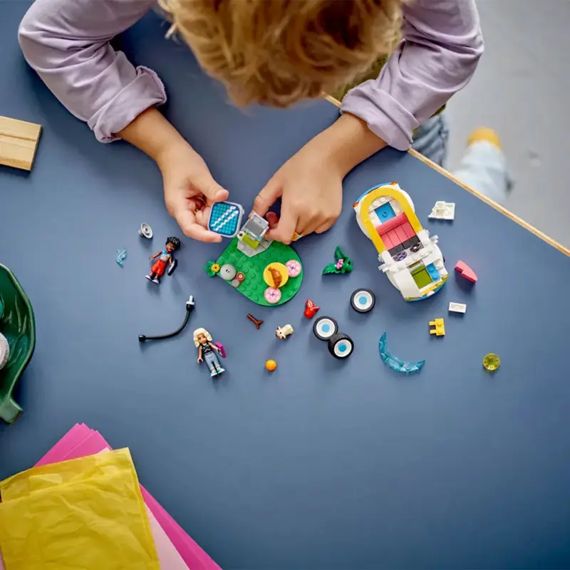 lego-friends-carro-eletrico-e-carregador-42609-sumtek