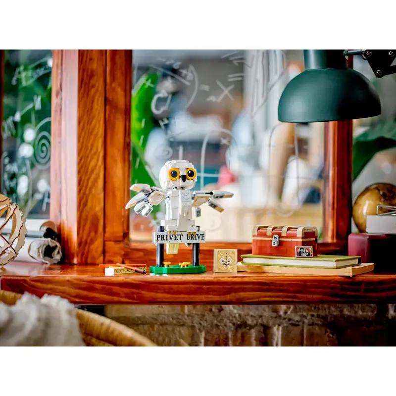 lego-harry-potter-hedwig-no-4-privet-drive-76425-sumtek