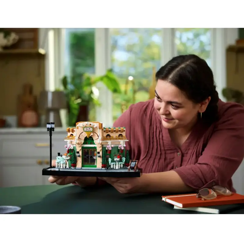 lego-icons-cafe-frances-10362-sumtek