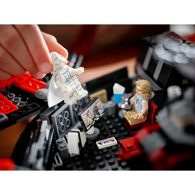 lego-star-wars-a-dark-falcon-75389-sumtek