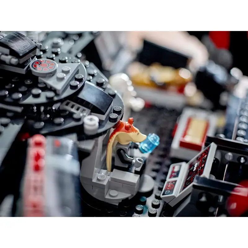 lego-star-wars-a-dark-falcon-75389-sumtek