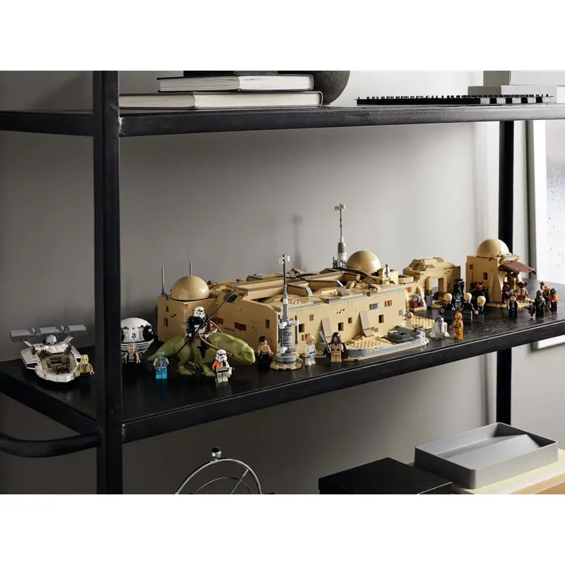 lego-star-wars-mos-eisley-cantina-75290-sumtek