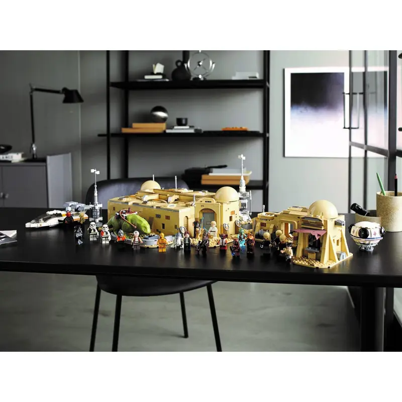 lego-star-wars-mos-eisley-cantina-75290-sumtek