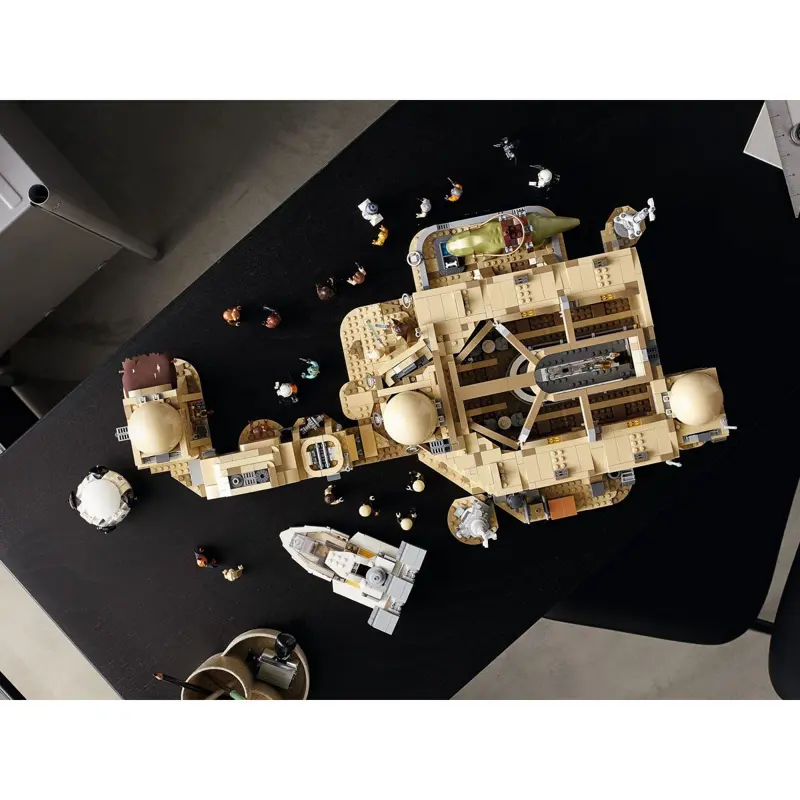 lego-star-wars-mos-eisley-cantina-75290-sumtek