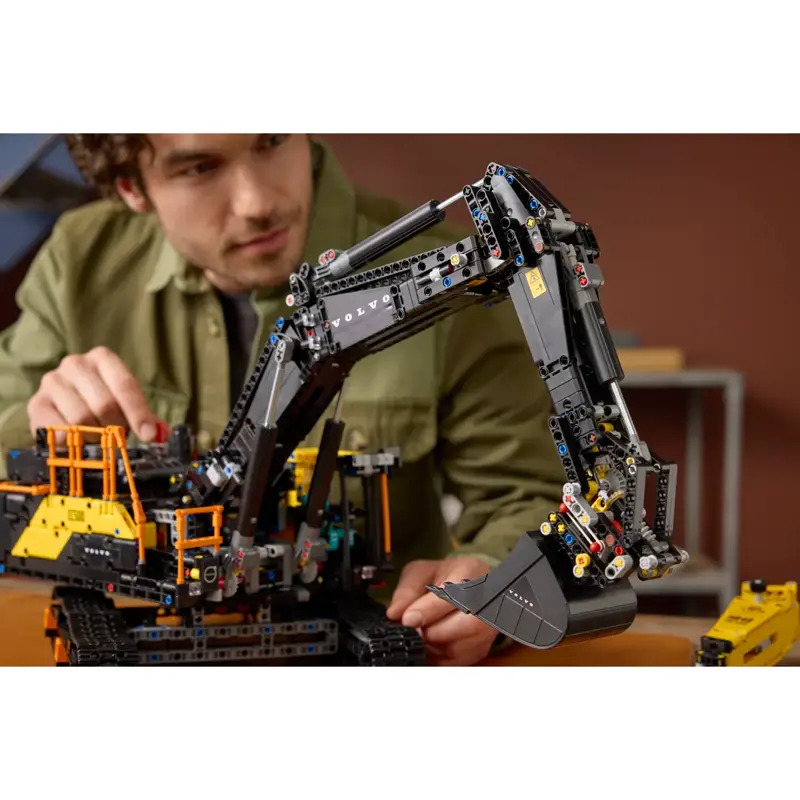 lego-technic-escavadora-volvo-ec500-hybrid-42215-sumtek