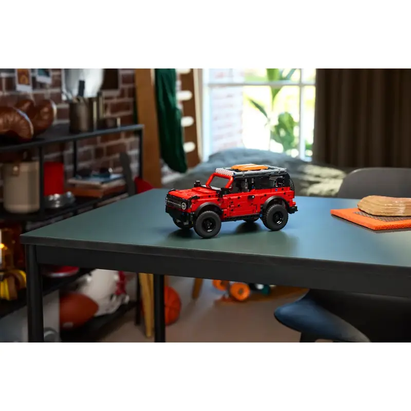 lego-technic-suv-ford-bronco-42213-sumtek