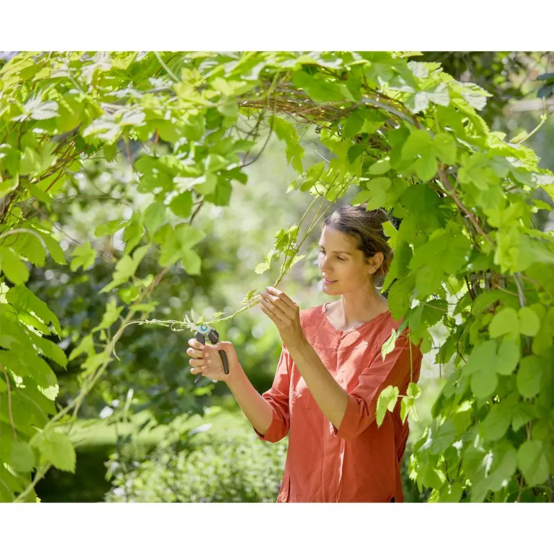 tesoura-de-poda-gardena-ecoline-18mm-preta-12210-20-sumtek