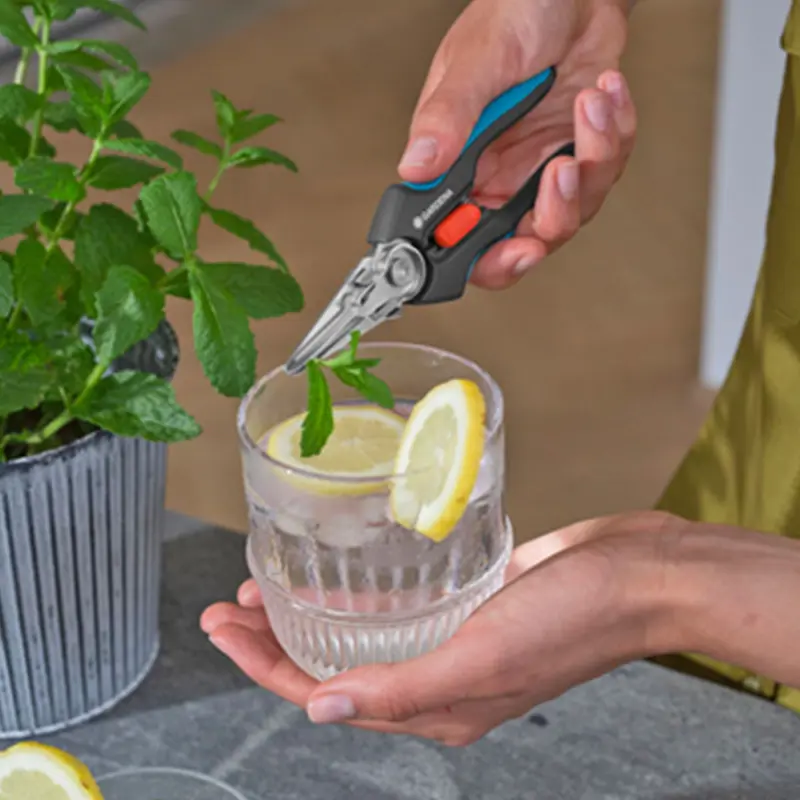 tesoura-de-poda-gardena-gripcut-12213-20-sumtek